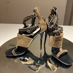 Giussepe Zanotti Chain Heel